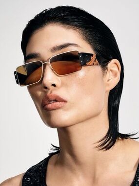 New MCM MW0012 32J Gold and Black Frame Sunglasses with Roviex Lenses Authentic